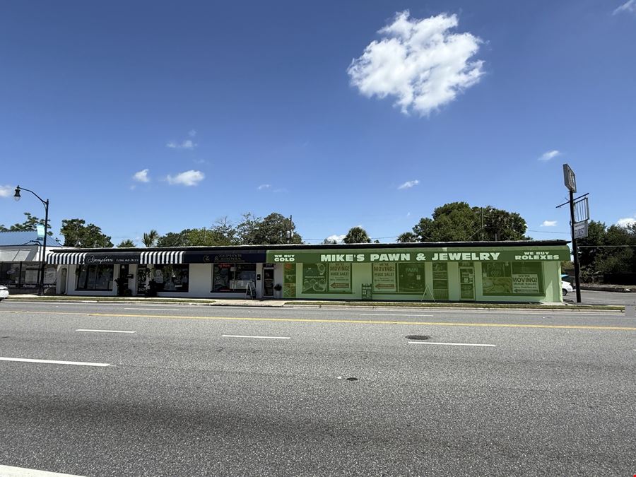 2113 W Fairbanks Ave