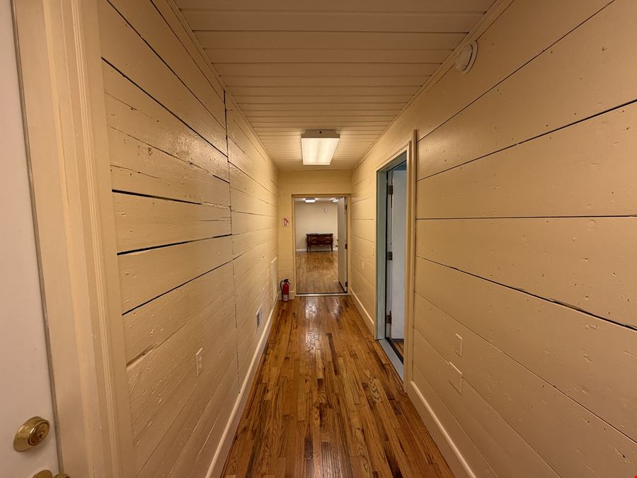 205 S Armstrong Rd