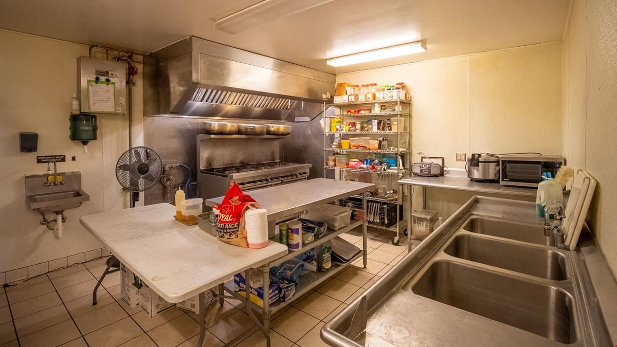 Main Street Commercial Kitchen – Perfect for Restaurant or Catering