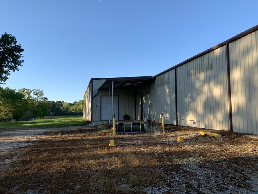 29,500 SF Office Warehouse near I-49