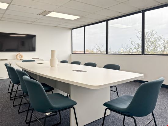 Regus - West Des Moines - One Corporate Place
