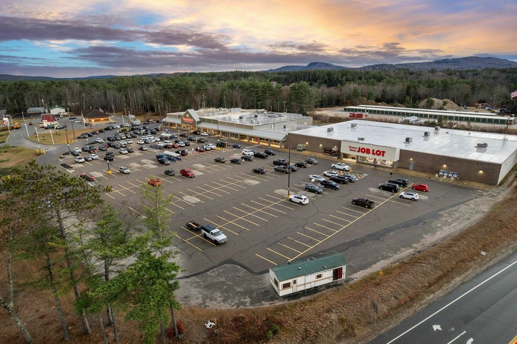 Ossipee, NH - Hannaford Plaza