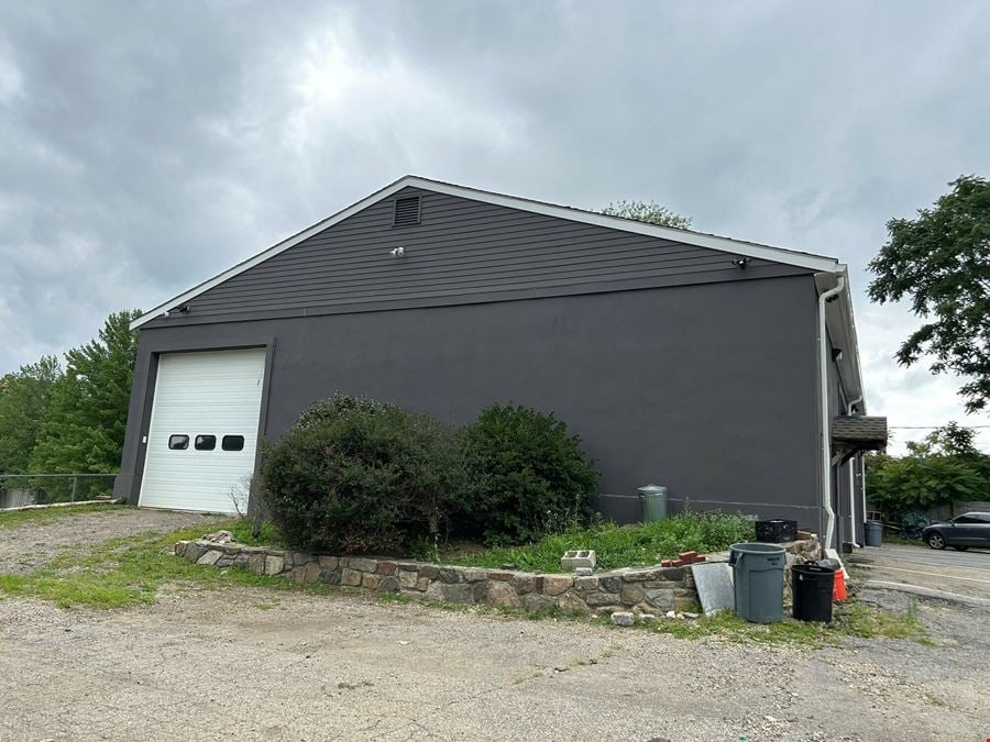 94 Danbury Rd