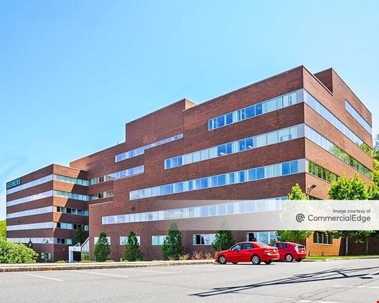 Preview of Office space for Rent at 200 5th Avenue