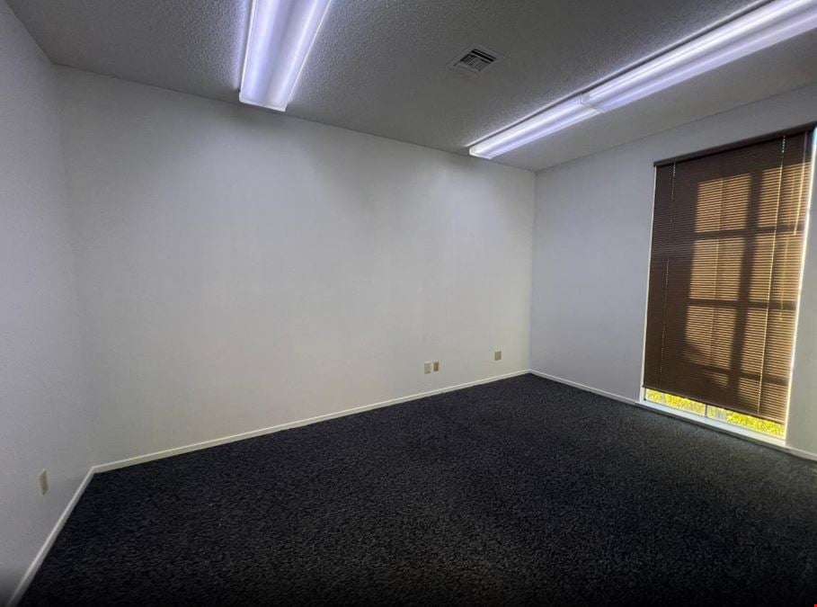 3135 Clayton Rd