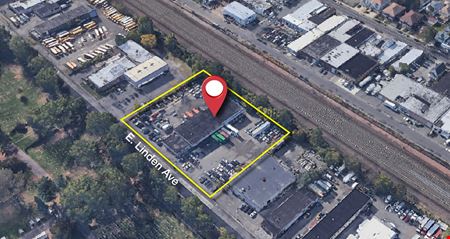 Preview of commercial space at 975 E Linden Ave
