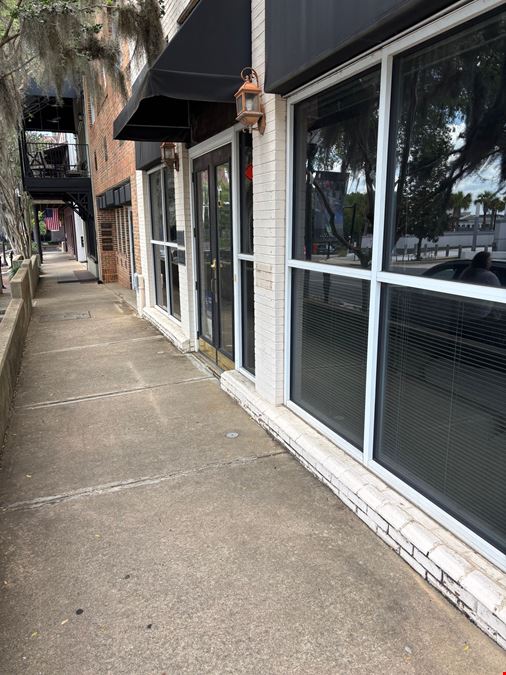 110 E Jefferson St