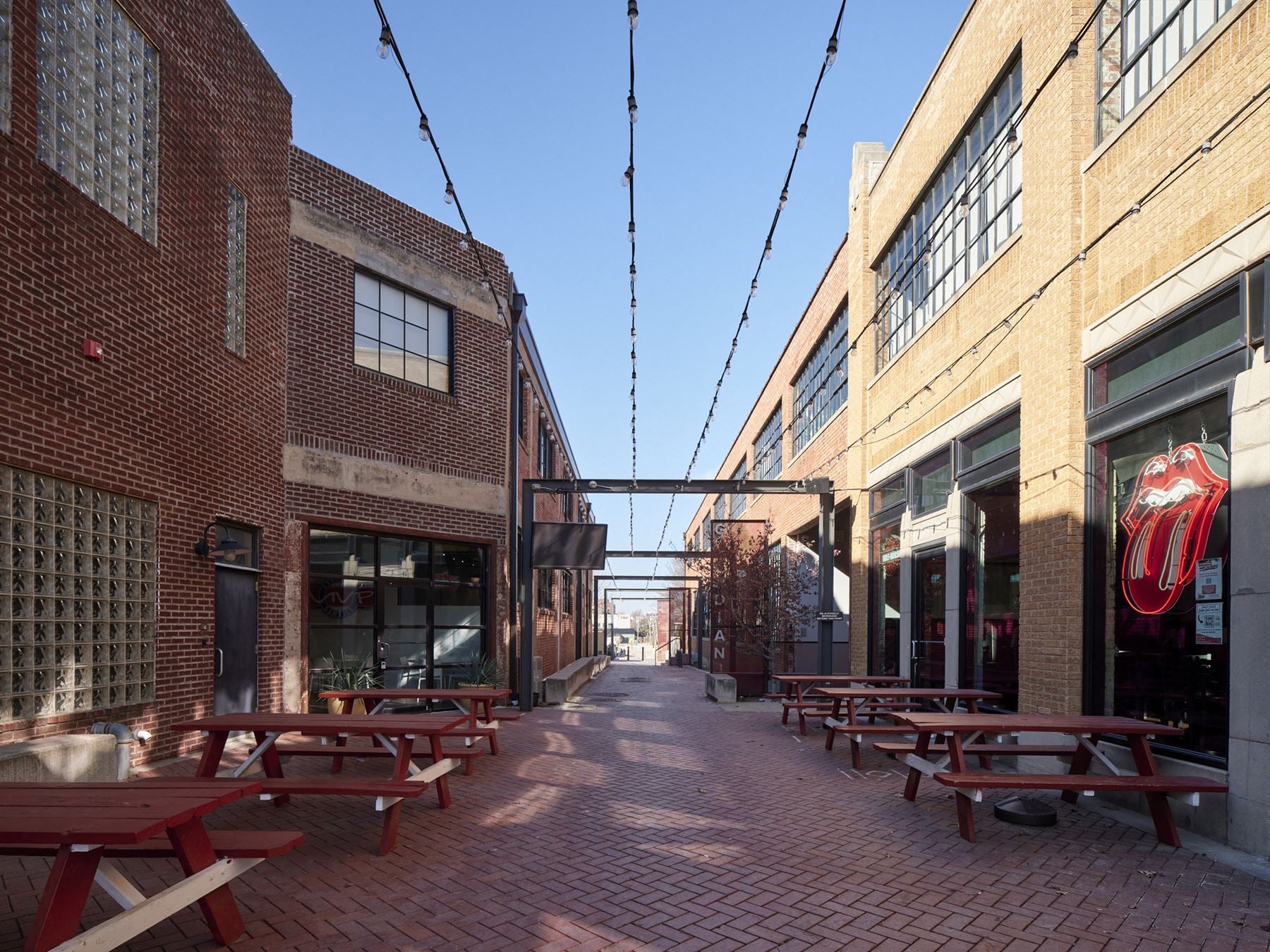 Packard’s Building Office for Lease
