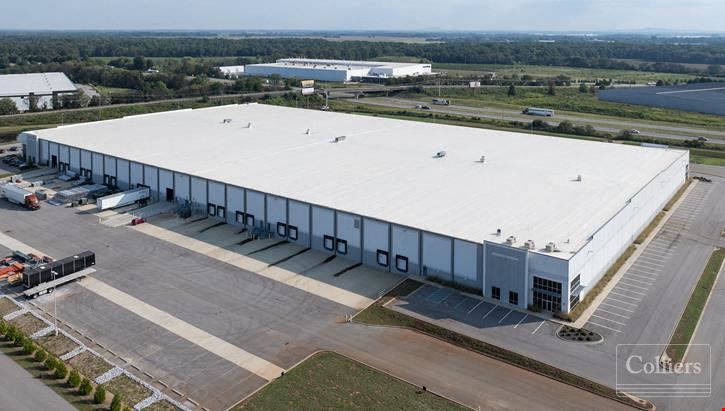 River & Rocket Commerce Center