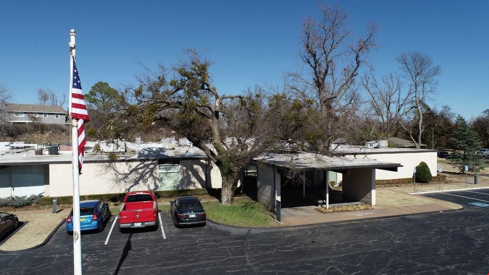 2500 McGee Drive - HiPoint Building