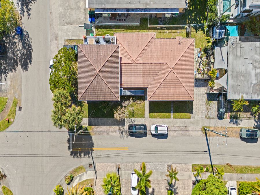 1414 NE 4th St