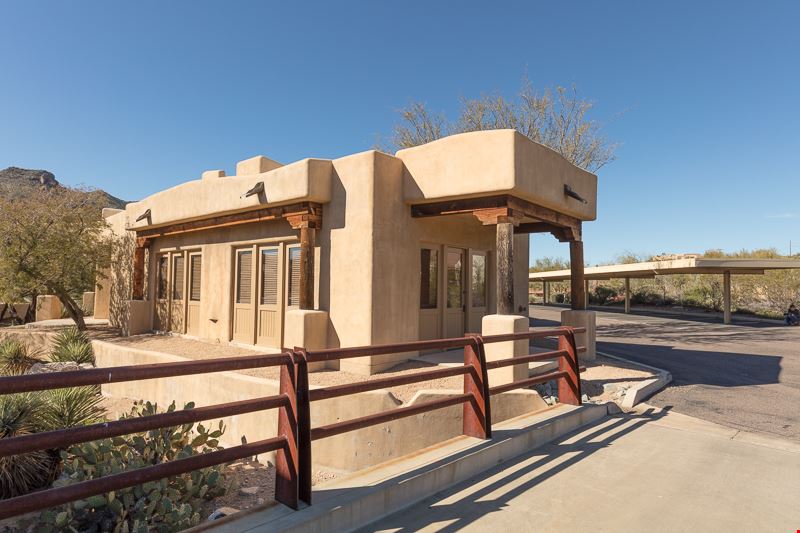 Carefree Office Suite For Lease