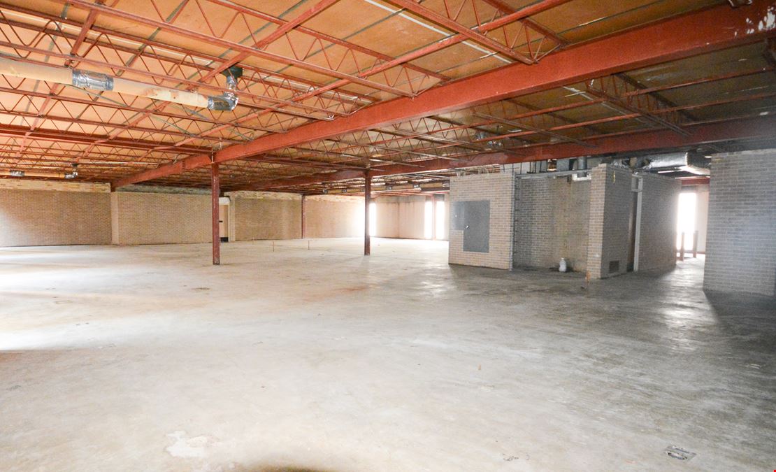 Downtown Office/Retail/Restaurant Location for Lease