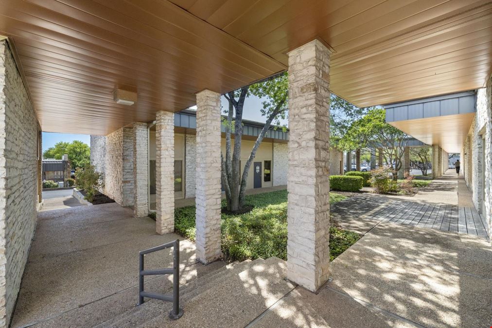 Lakehills Office Park