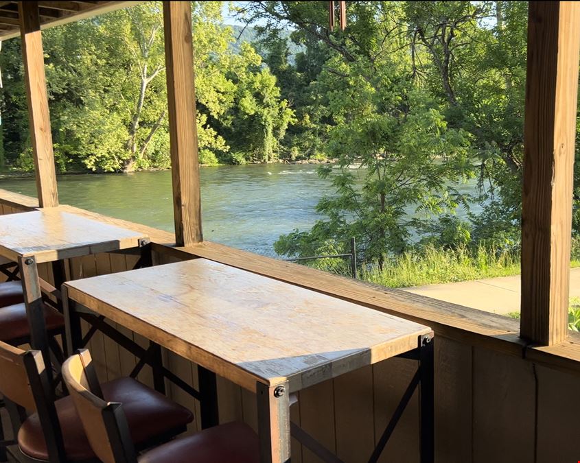 Riverfront Hospitality | Move-In Ready Bar or Restaurant