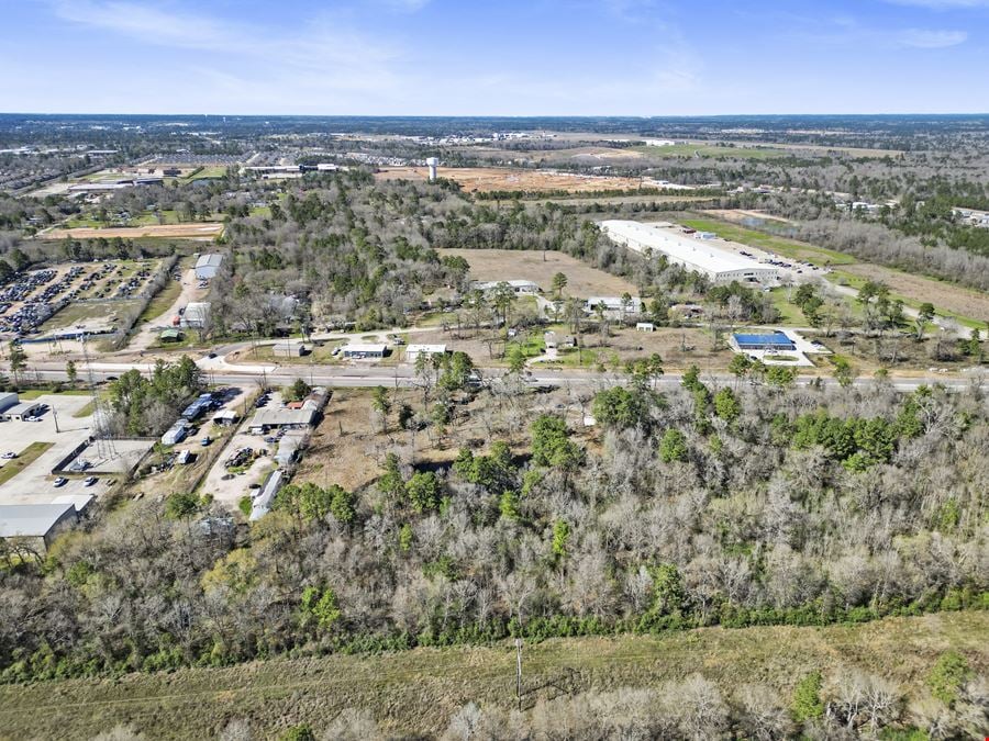 Prime 3.6-Acre Commercial Property on High-Traffic Hwy 105 – Ideal for Development!