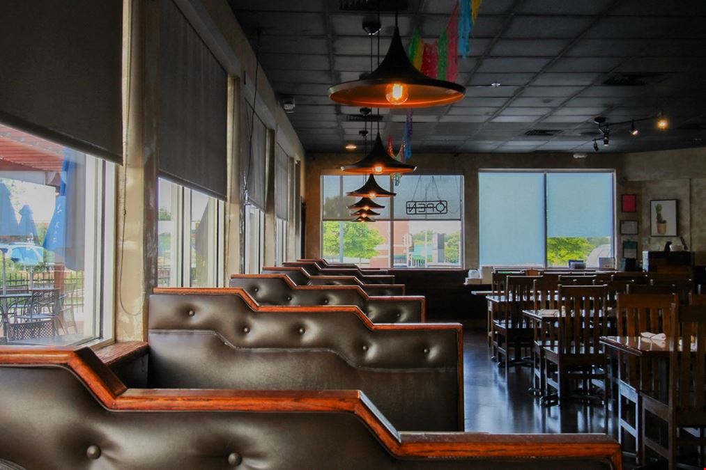 High-Visibility Restaurant Property W/ Drive-Thru I Waukesha, WI I Sale or Lease