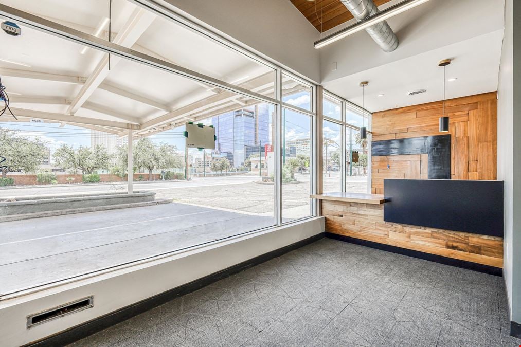 301 E Yandell Class A Office FOR LEASE