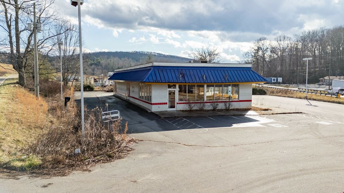 Freestanding Drive-Thru Restaurant Building in Spruce Pine, NC