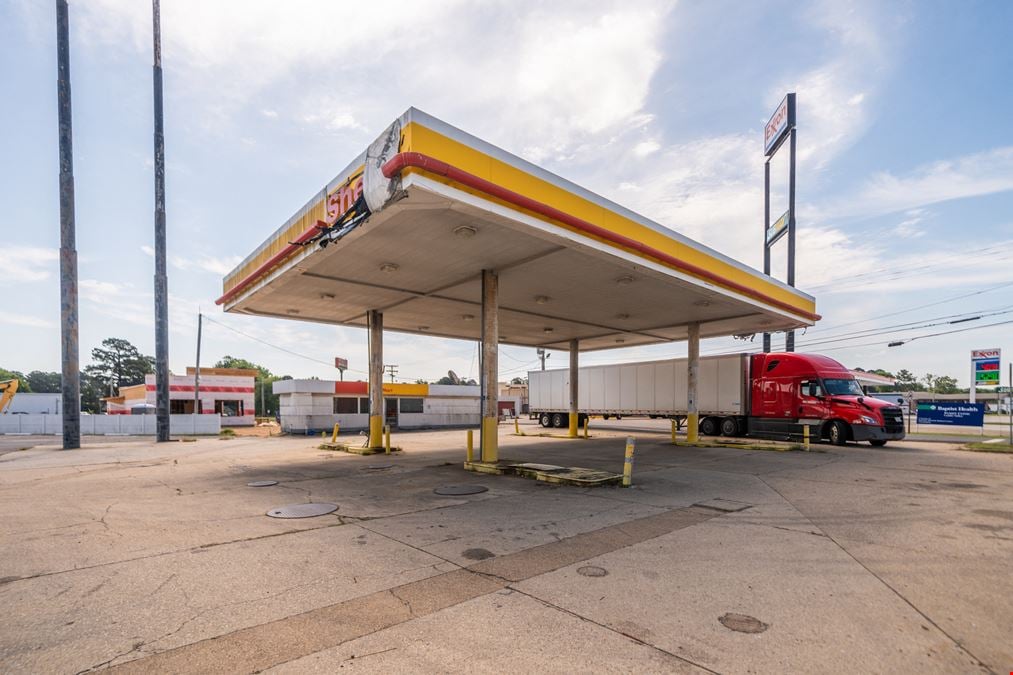 Highway 7 North / Corner Retail