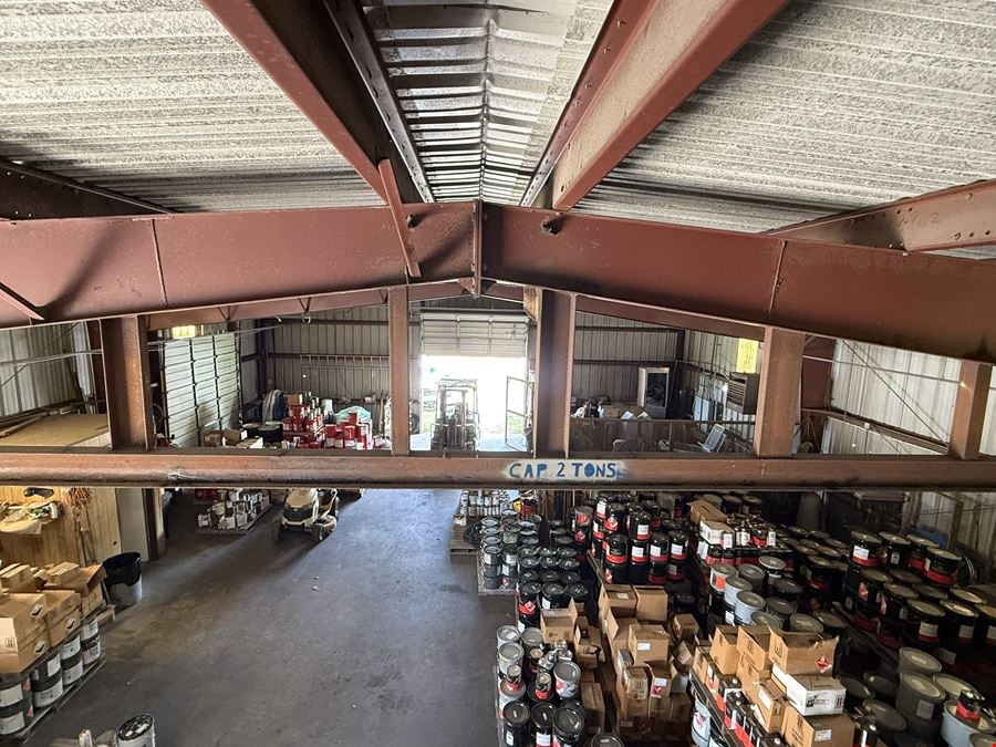 201 N 16th St, La Porte, TX 77571- 5,000 SF IND WAREHOUSE ON +/- 1 ACRE LOT
