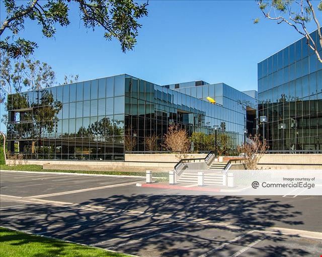 Fountain Valley Plaza