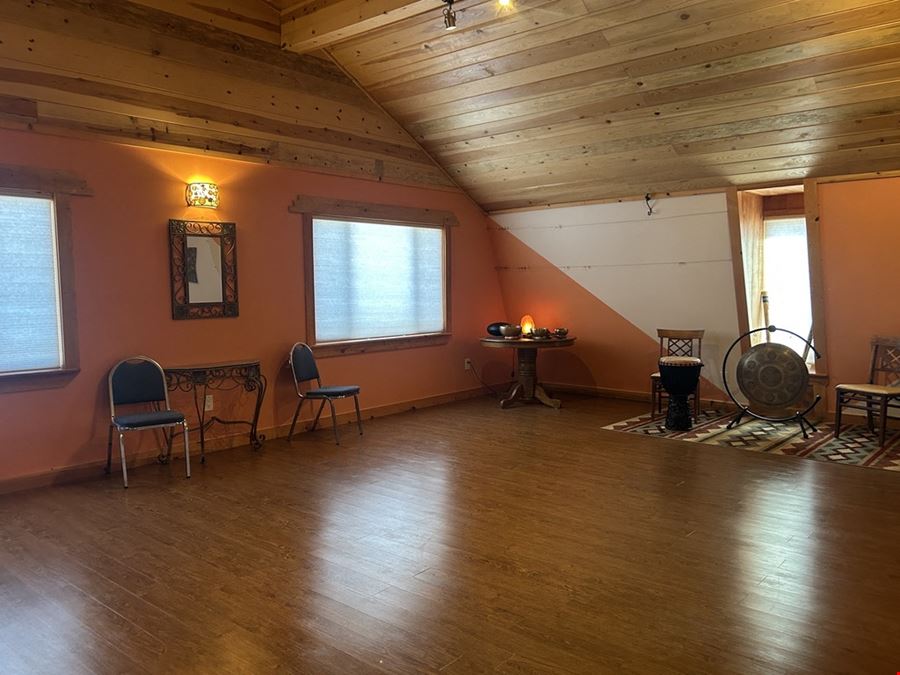 Turn-Key B&B, Restaurant, Retreat & Lodge Investment Opportunity