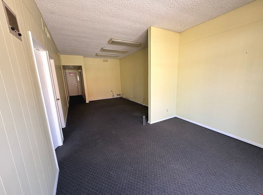 Multi-Tenant Beachside Office