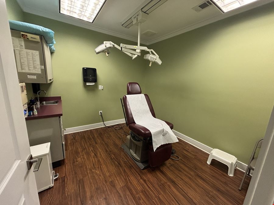 Medical Office Space For Lease | ±3,000-10,000 SF