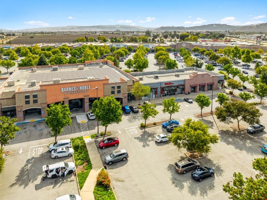 Gilroy Crossing Community Center