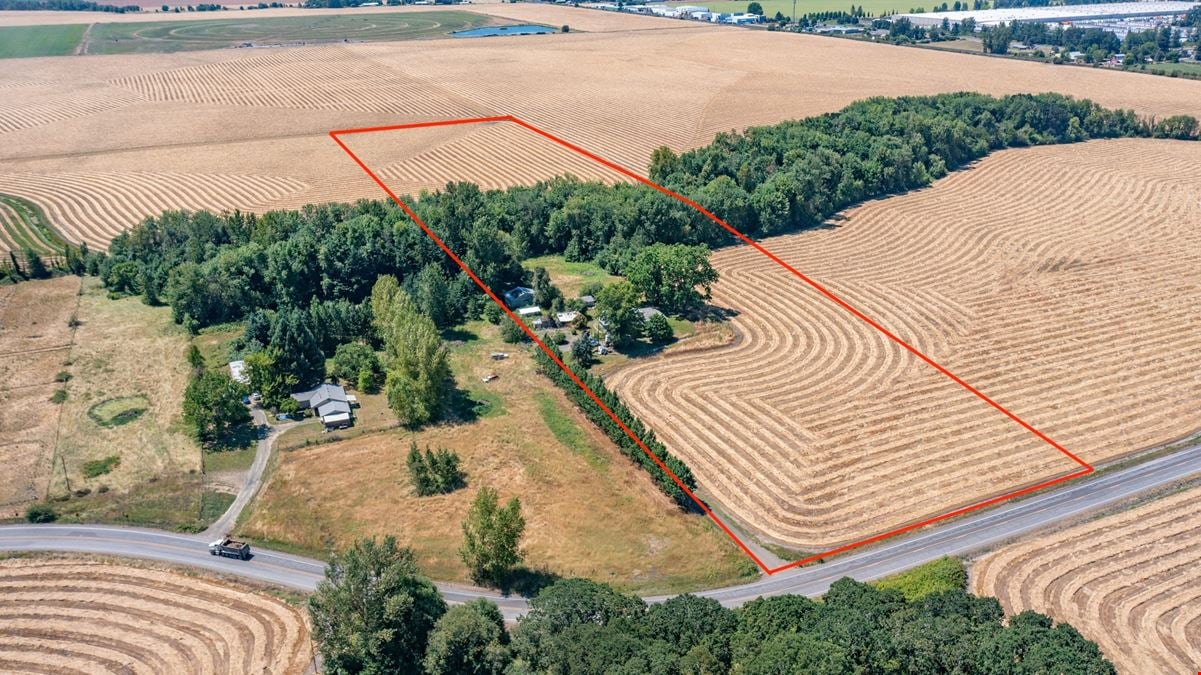 312 Ellingson Rd SE
