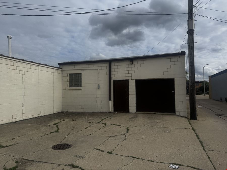 5408 W Electric Ave