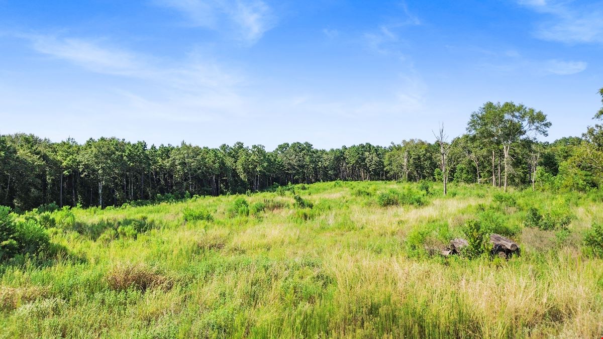 Prime 8-Acre Tract with Utilities & Permits – Huntsville, TX