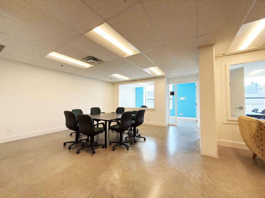 #202 - 128 W 6th Ave