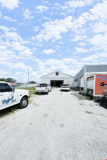 324 Recker Hwy