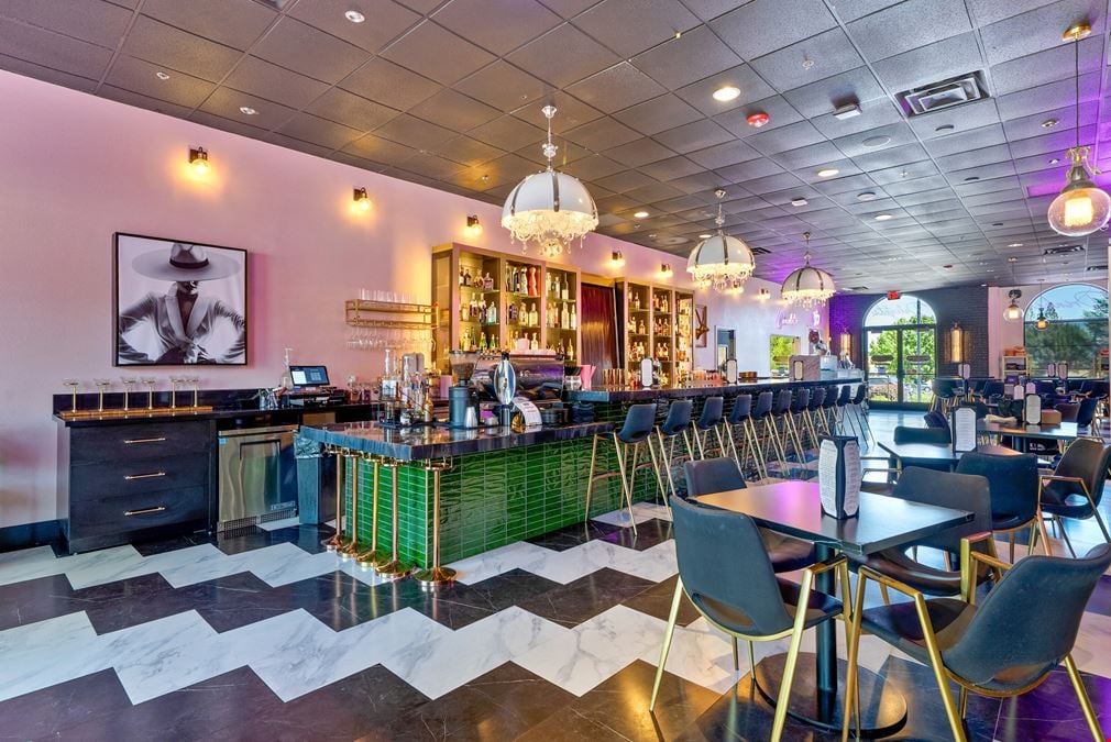 550 W Plumb Ln Suite E