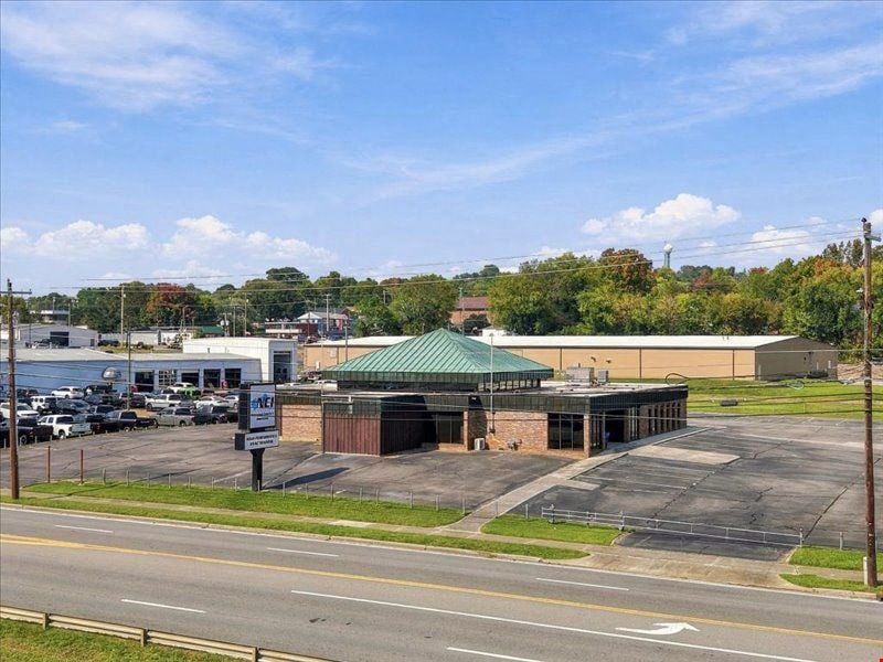800 W. Morris Blvd