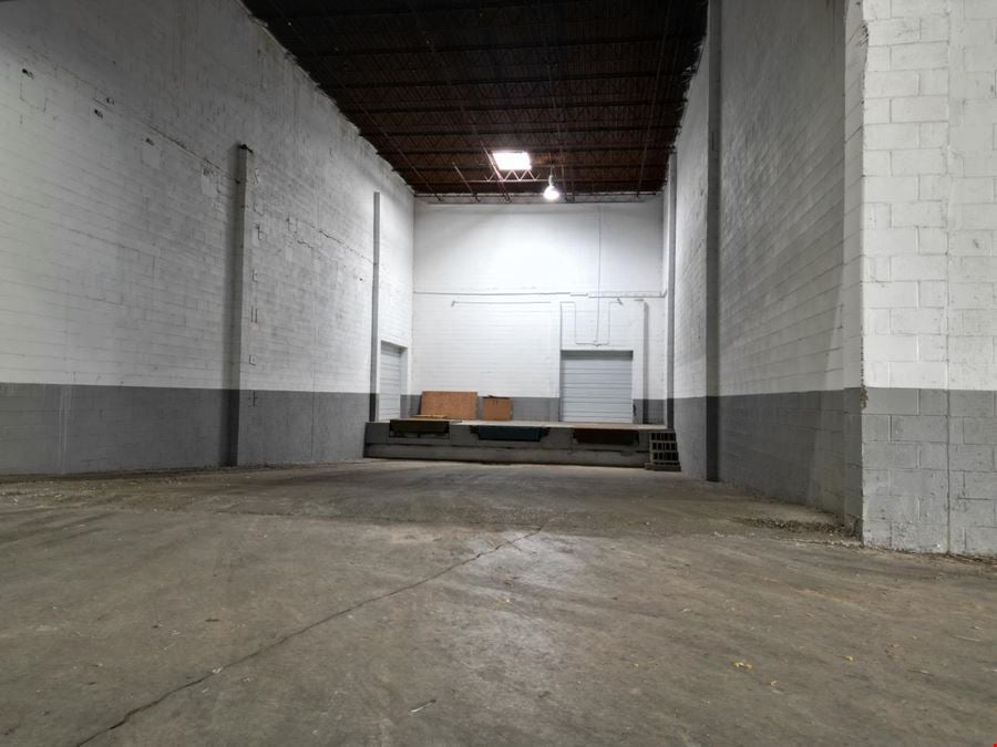 1450 E. Walnut Street