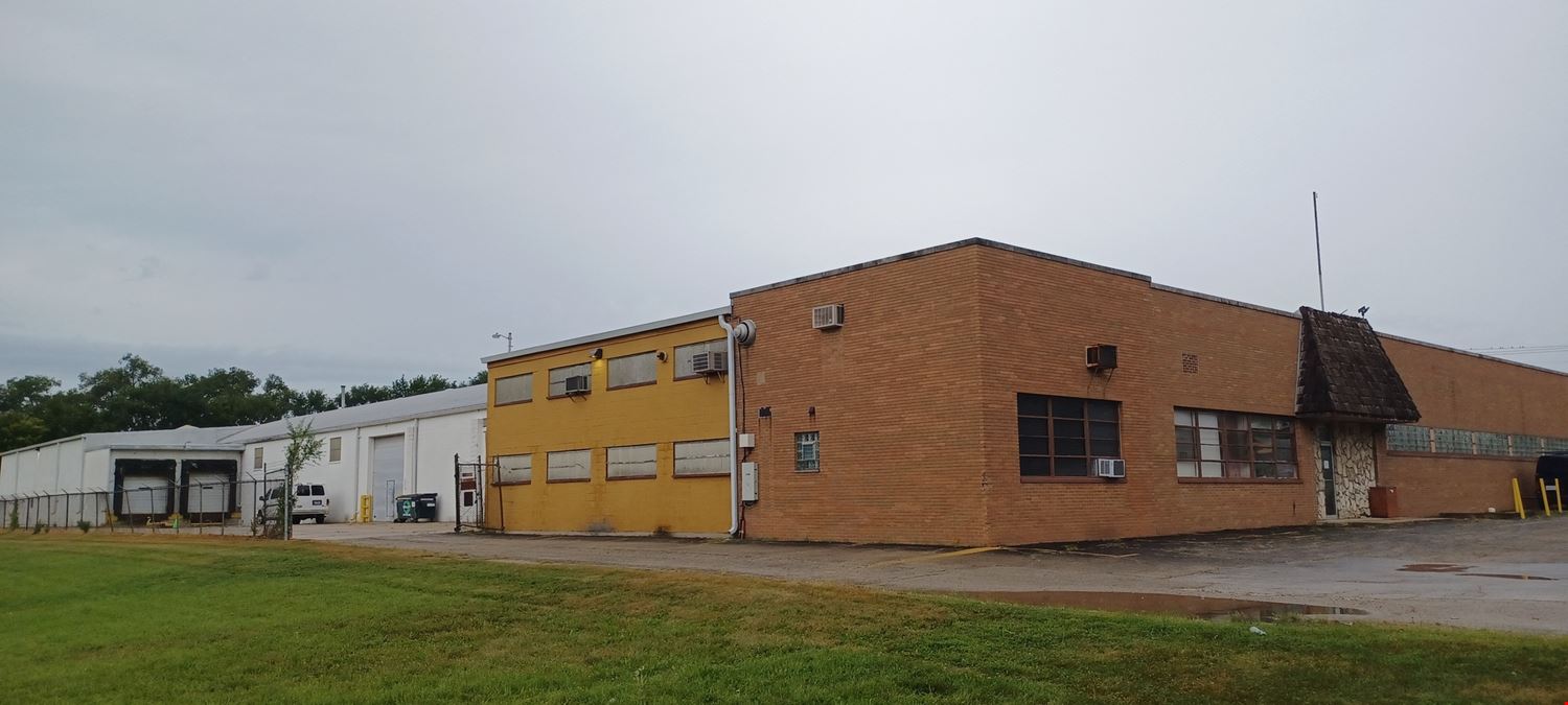 Warehouse on 2.76 Acres for Sale