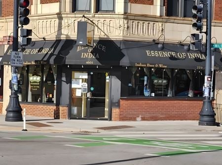 Preview of Retail space for Sale at 4601 N Lincoln Avenue