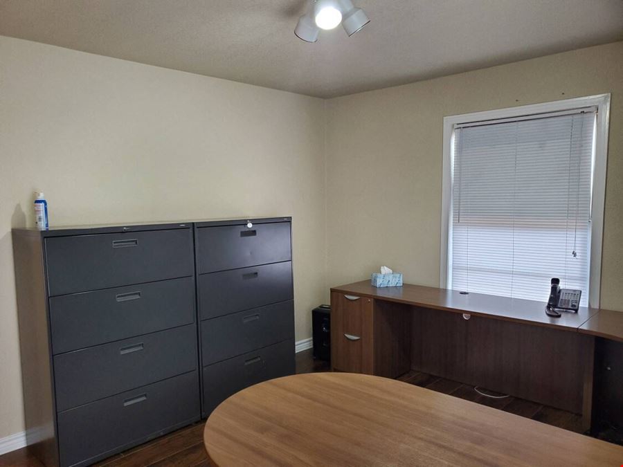 5605 George Bush Dr, Katy, TX 77493