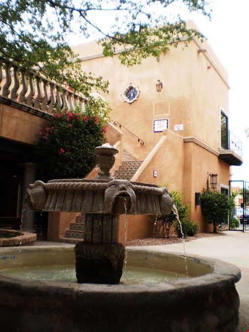 Plaza Codorniz Office Complex