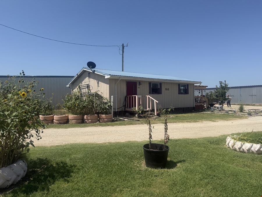 611 Farm to Market 455 West