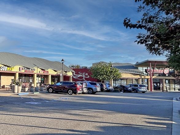Preview of Retail space for Rent at 332 South Indian Hill Boulevard