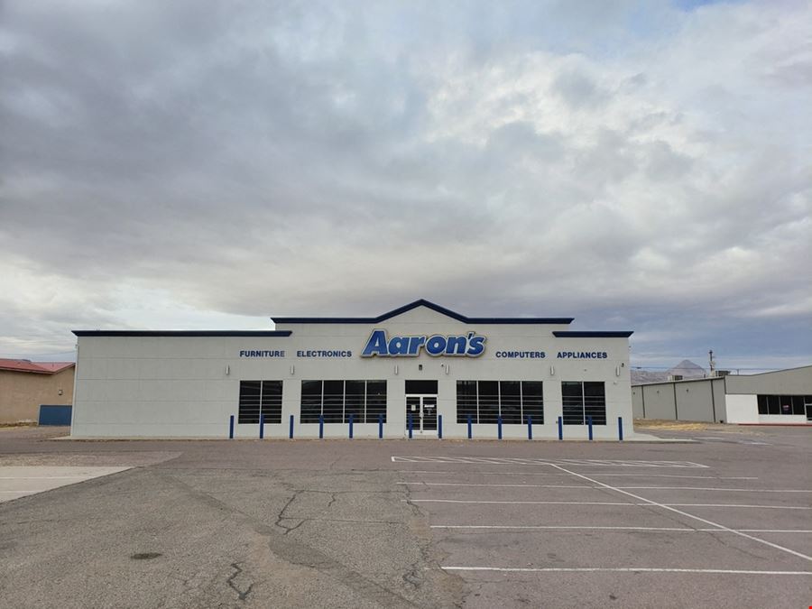 7,000+- sf retail showroom along N. California St. in Socorro, NM