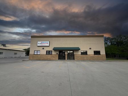 Preview of Industrial space for Sale at 206 N West St