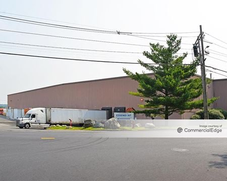 Preview of Industrial space for Rent at 415 Wildwood Avenue