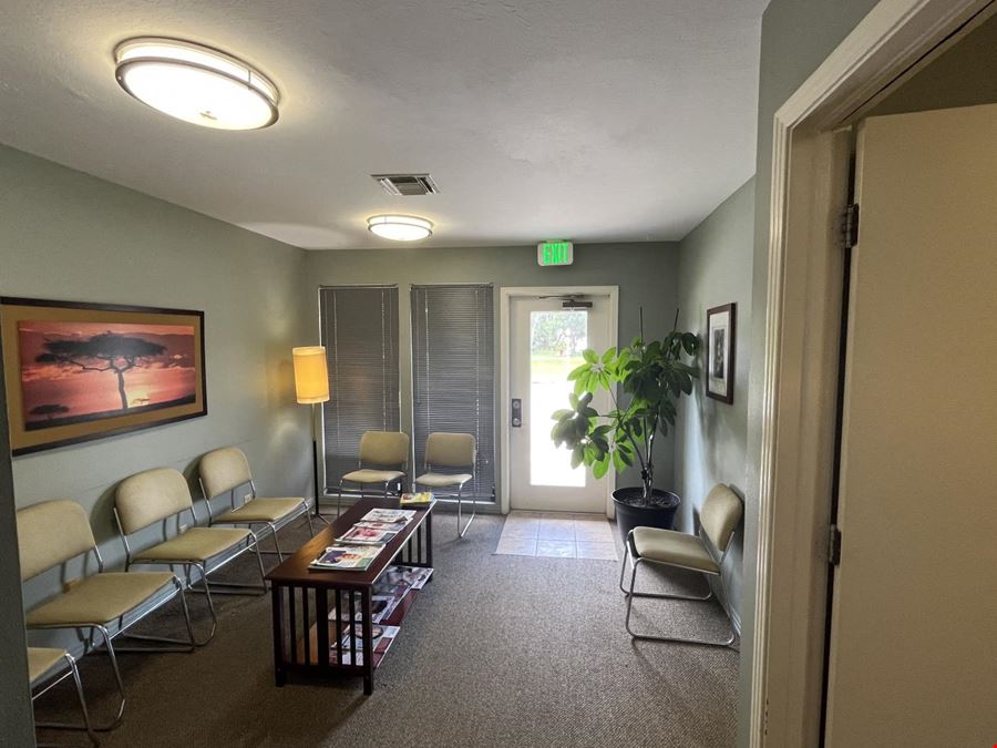 12734 Kenwood Ln Unit 17