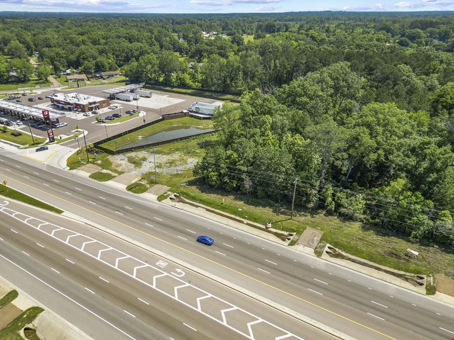1.47 Acres on HWY 49 in Richland - Adjacent to New QuickTrip