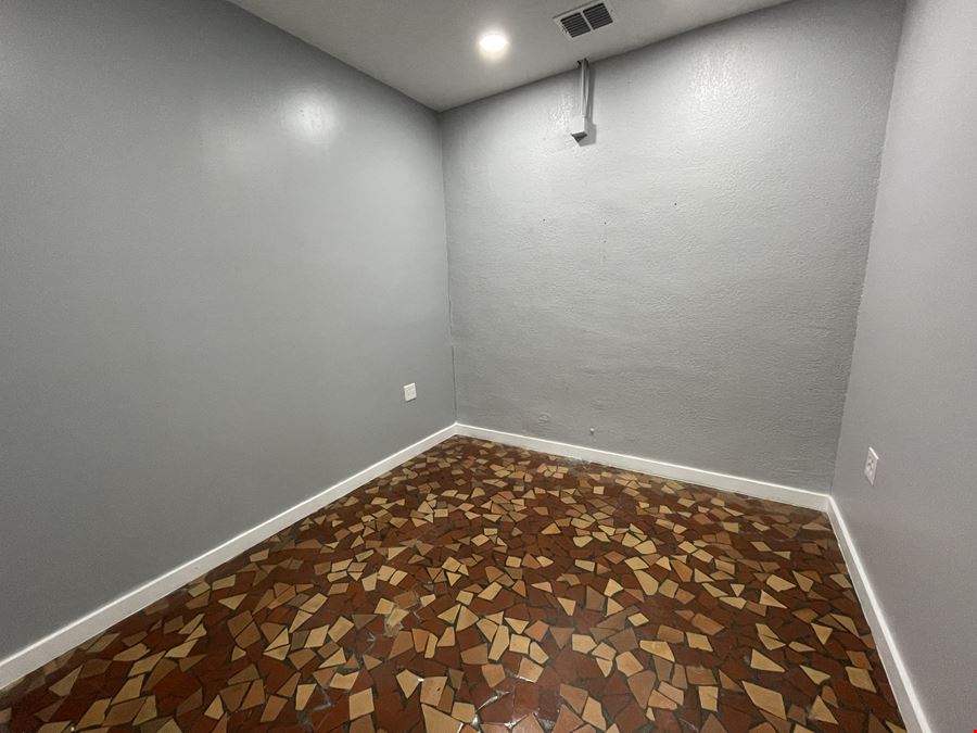 Offices - $450, $650 & $1,900w/ Utilities